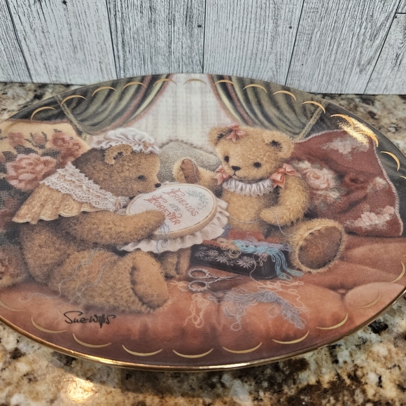 Franklin Mint FRIENDS ARE FUR-EVER Bear Collector's Plate Sue Willis Franklin - Picture 9 of 11
